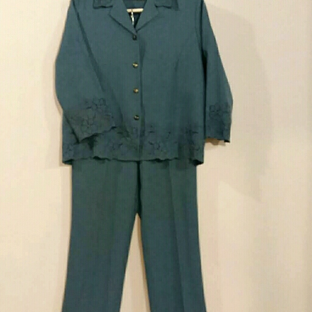 Alfred Dunner Pants Set